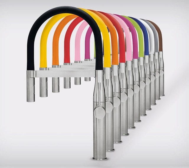 Essence Single-Handle Semi-Pro Dual Spray Kitchen Faucet 